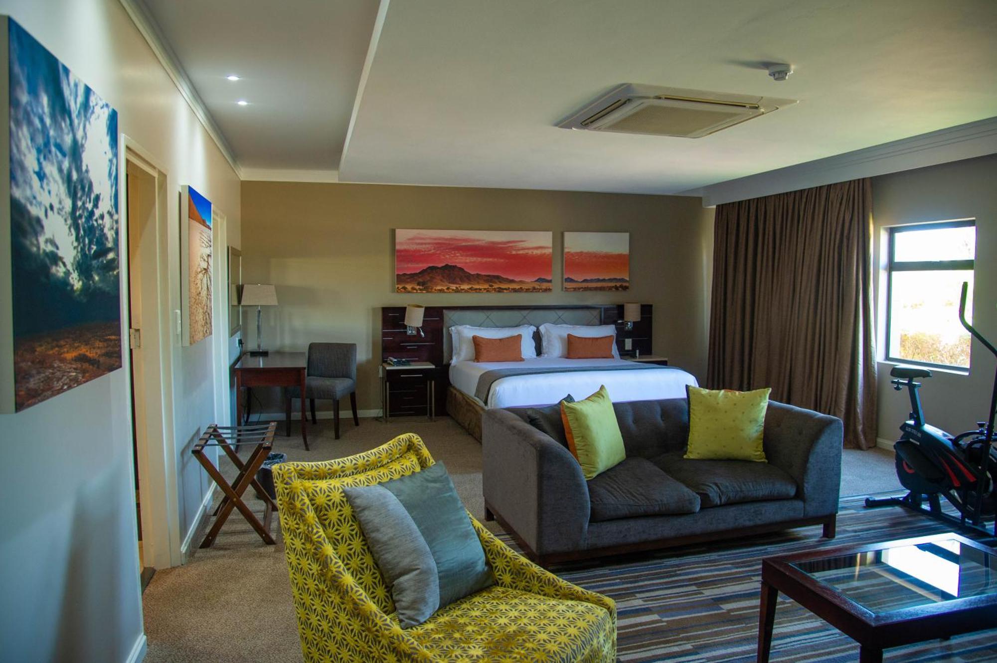 Cresta Mahalapye Hotel Ngoại thất bức ảnh
