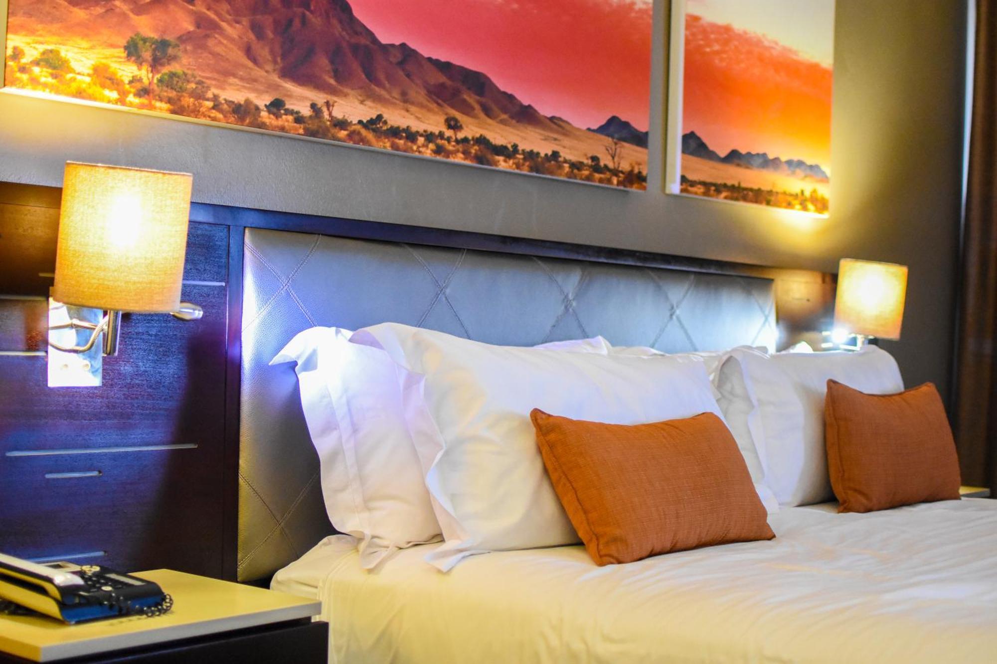 Cresta Mahalapye Hotel Ngoại thất bức ảnh