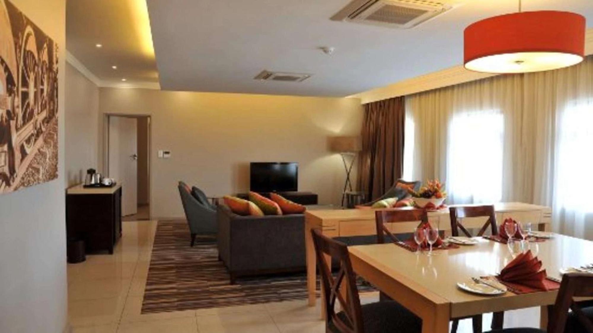 Cresta Mahalapye Hotel Ngoại thất bức ảnh